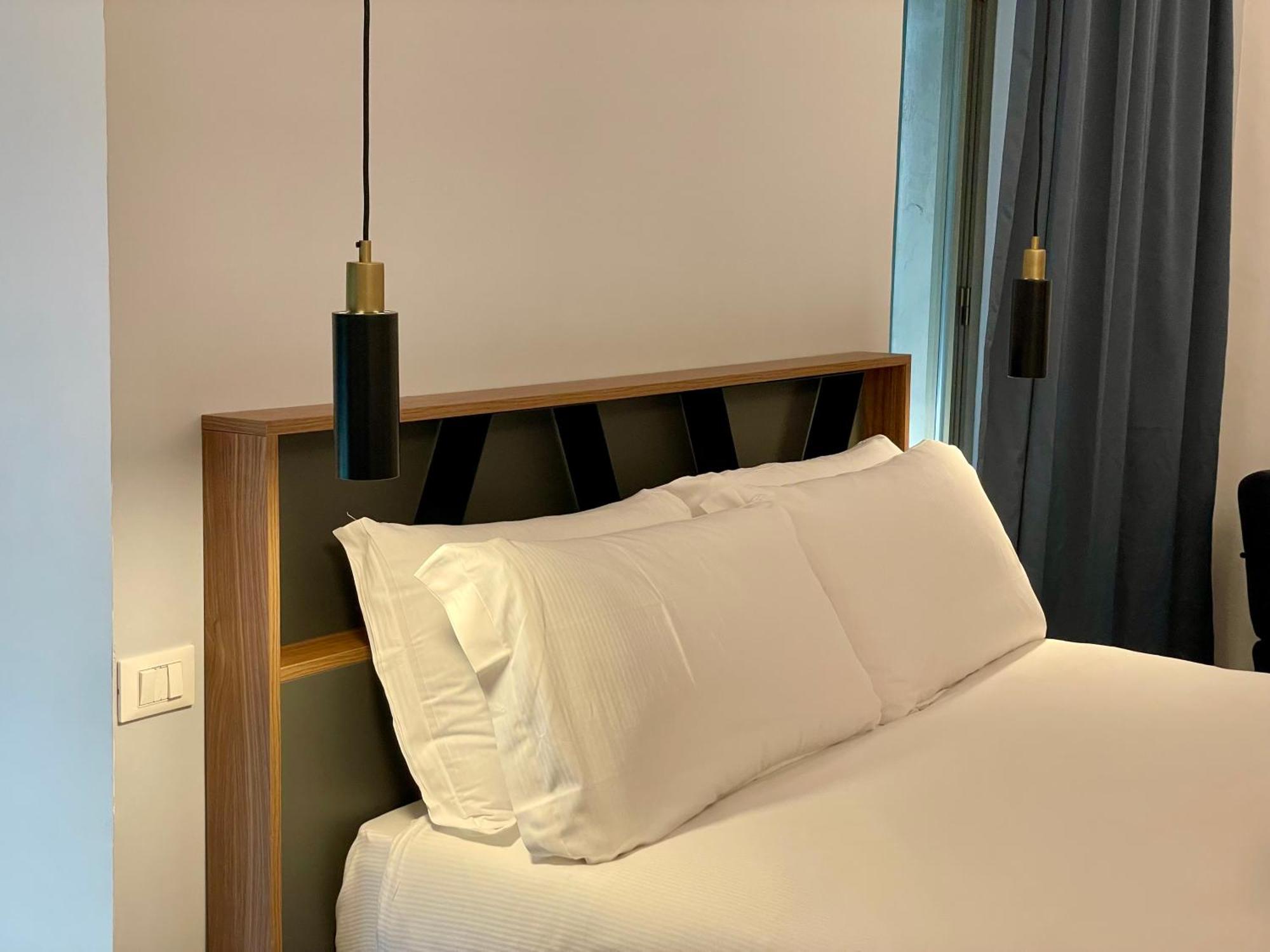 Relstay - Assarotti Suites Генуя Экстерьер фото